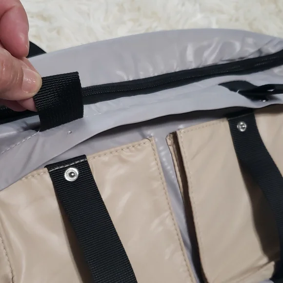 Urban Outfitters Nylon Strappy Travel Fannie Pack Bag - Picture 7 of 8